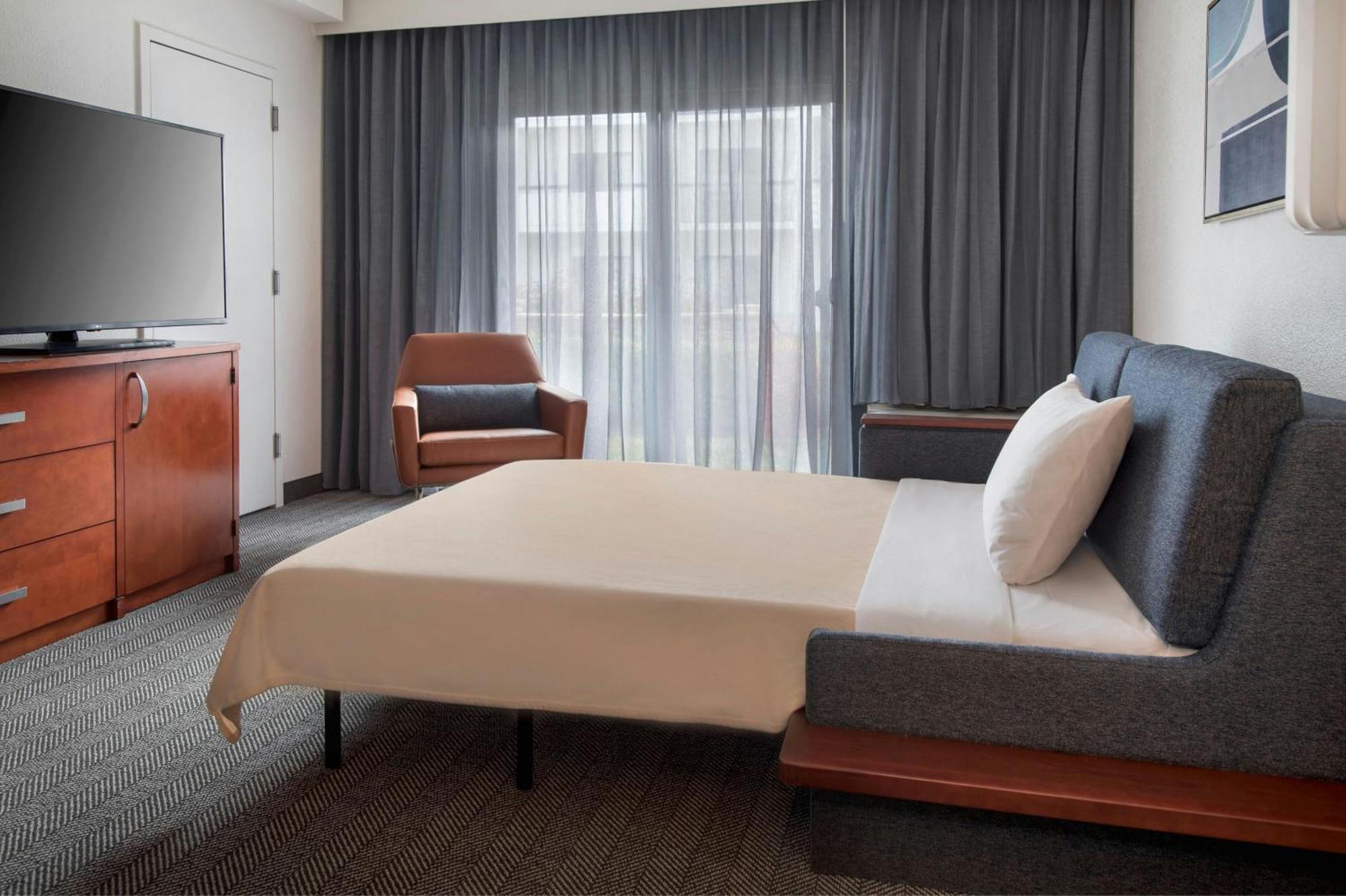 Courtyard By Marriott Silver Spring North/White Oak Buitenkant foto