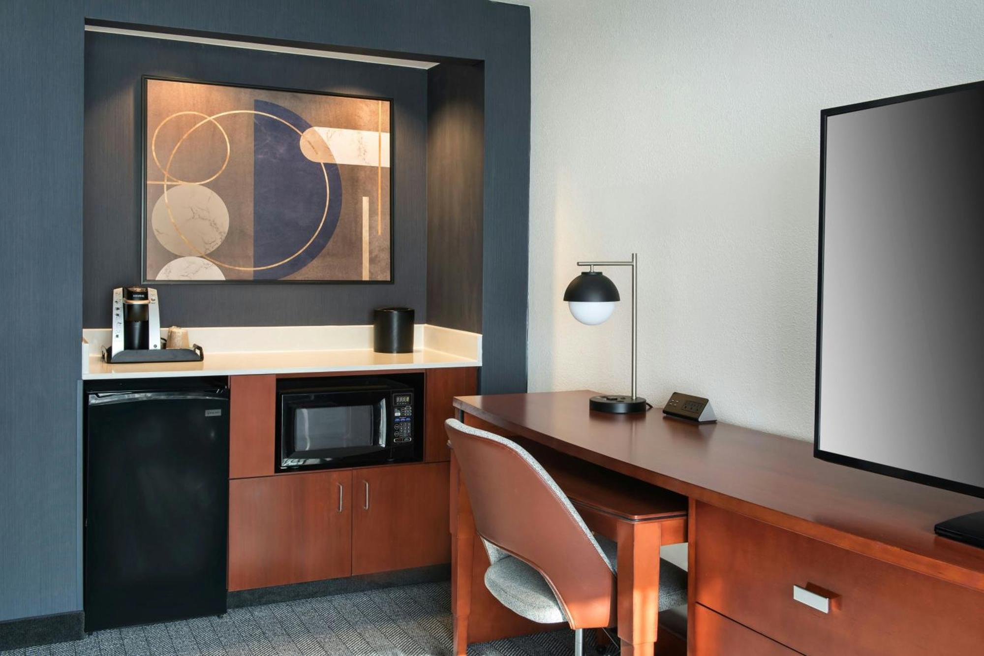 Courtyard By Marriott Silver Spring North/White Oak Buitenkant foto