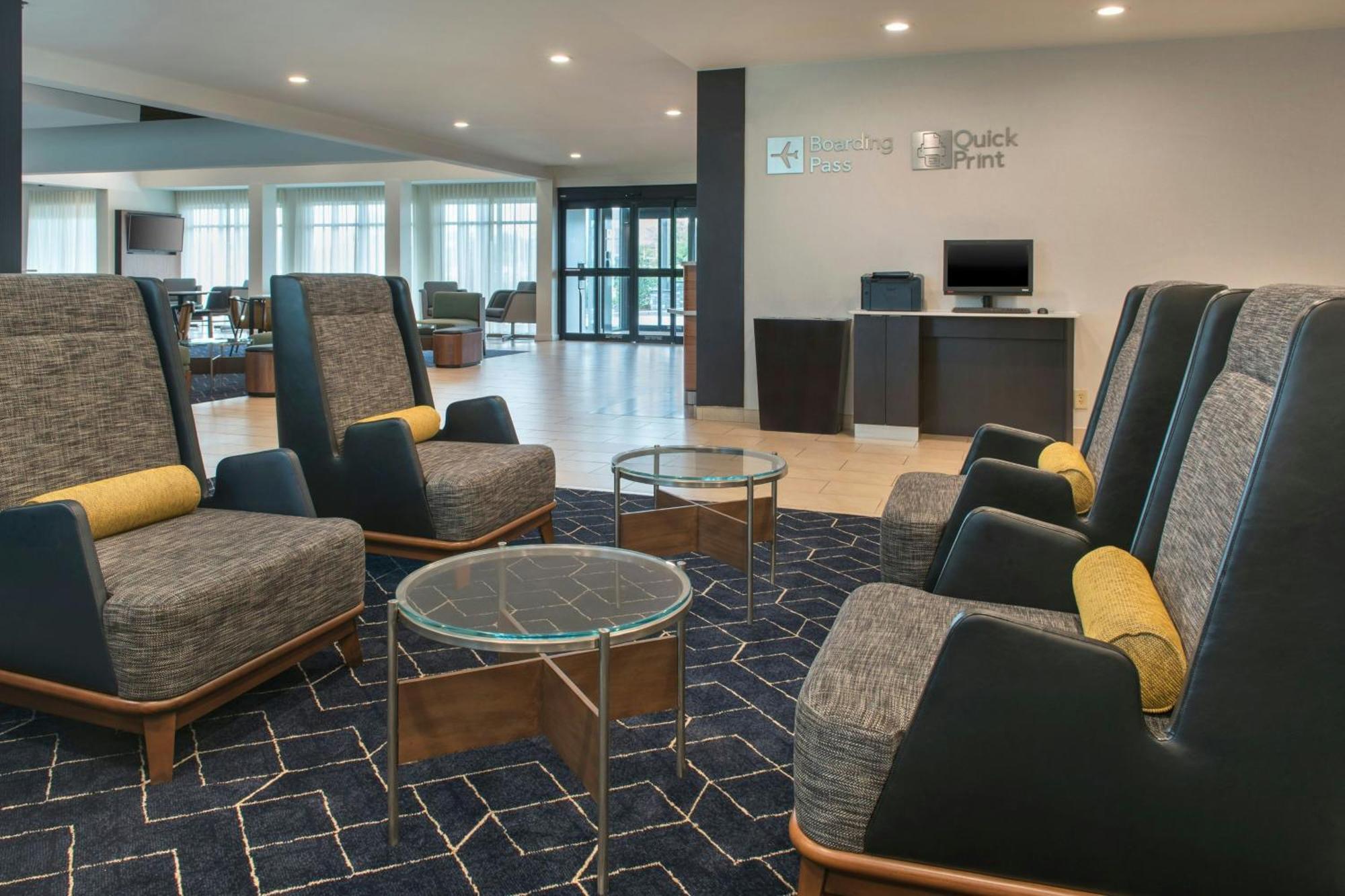 Courtyard By Marriott Silver Spring North/White Oak Buitenkant foto